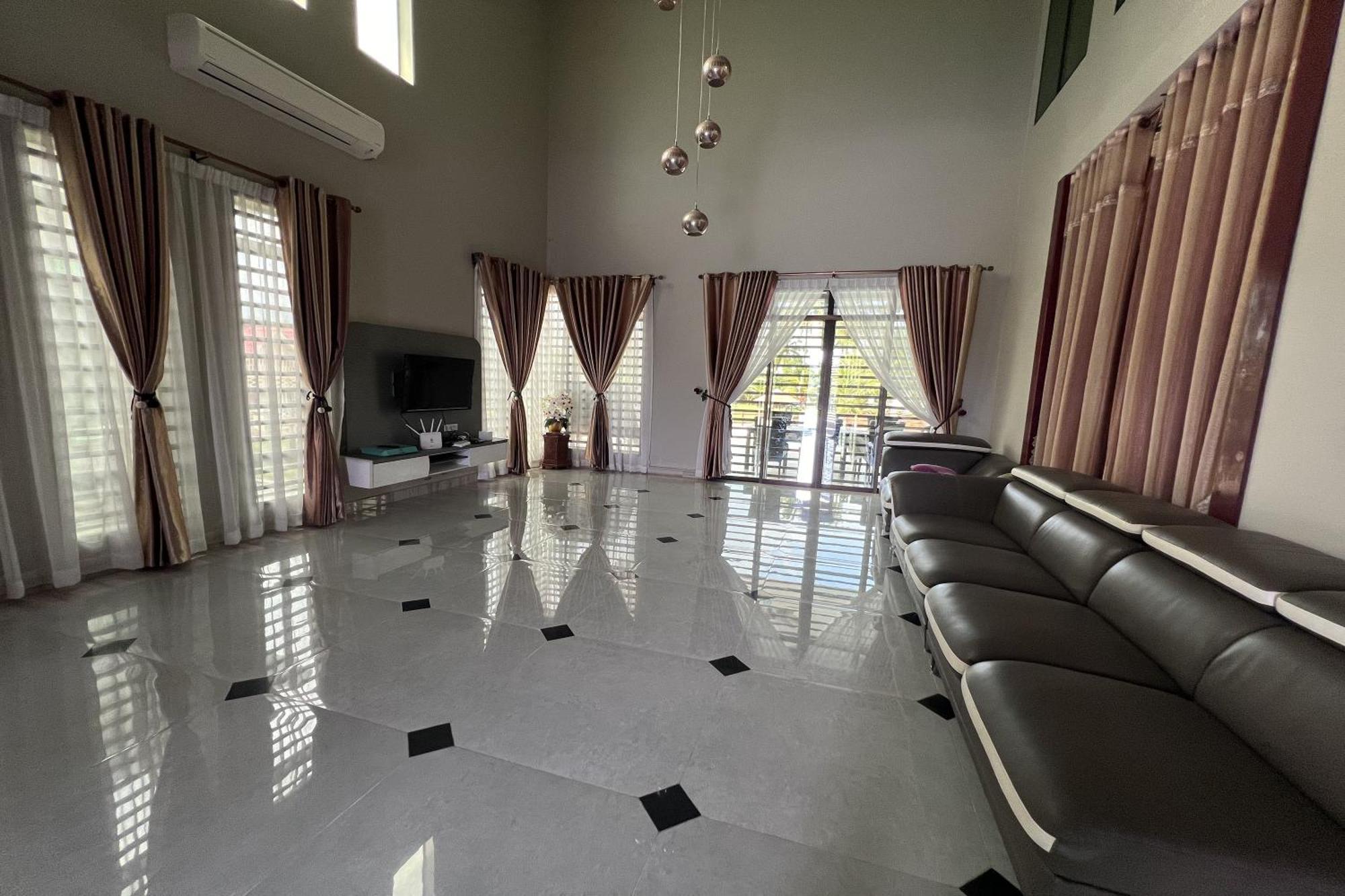 Nurbayu Chalet, Kemaman Kuantan Exterior photo