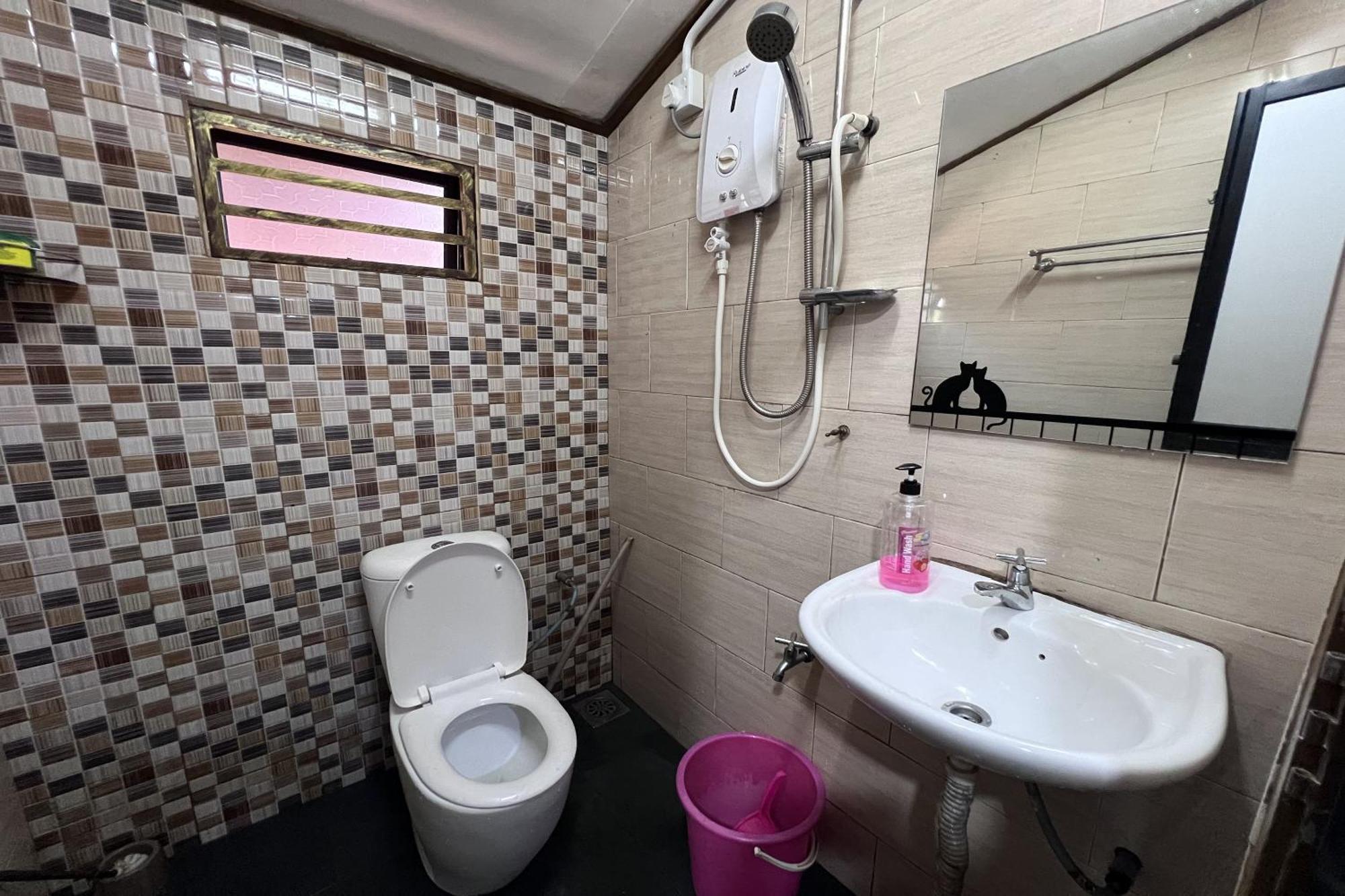 Nurbayu Chalet, Kemaman Kuantan Exterior photo
