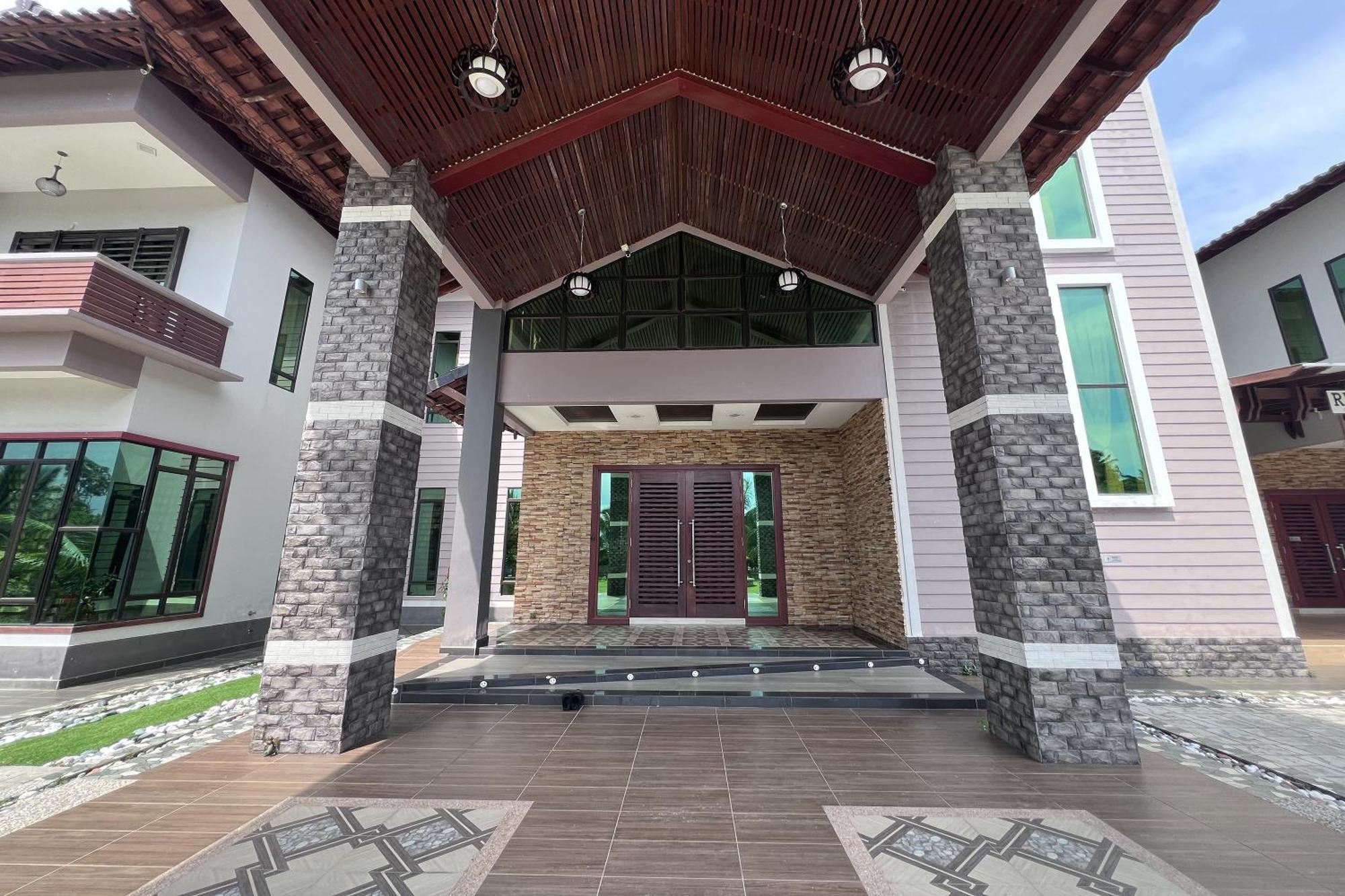 Nurbayu Chalet, Kemaman Kuantan Exterior photo