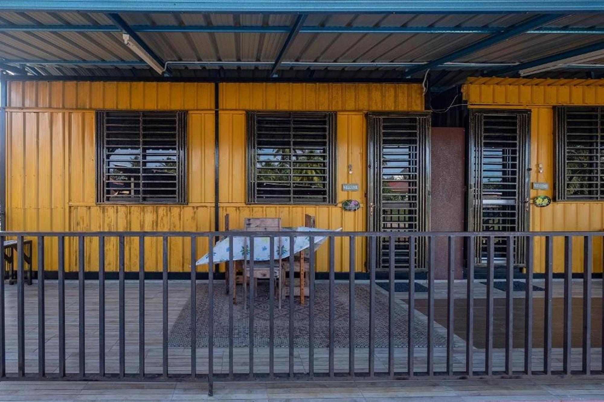 Nurbayu Chalet, Kemaman Kuantan Exterior photo